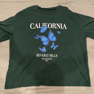 M oversized tee from Shien. Never worn, perfect condition.